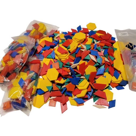 900 Plastic Pattern Blocks Math Manipulatives Shapes Geometry Homeschool Teacher - Picture 3 of 16
